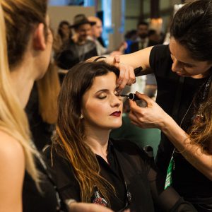 Curso Online de Especialista en Maquillaje y Peinados